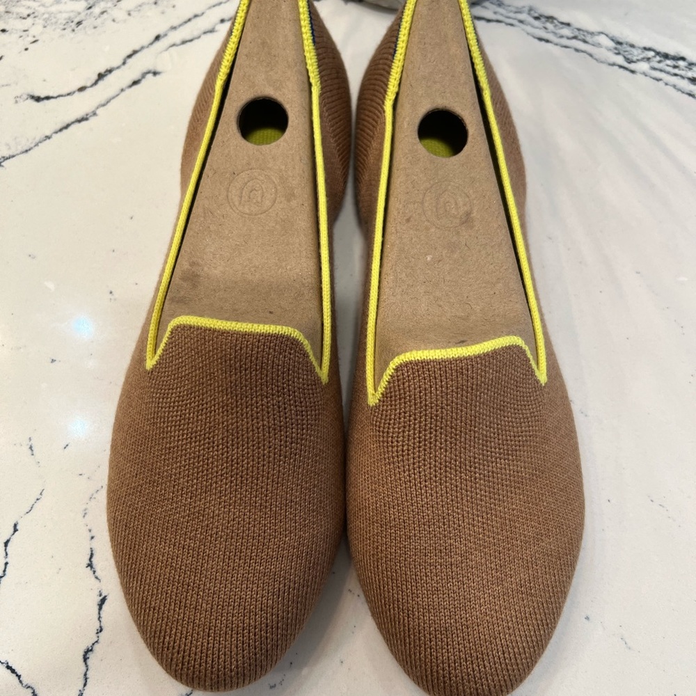 Size 7.5 Rothy’s Clove loafers